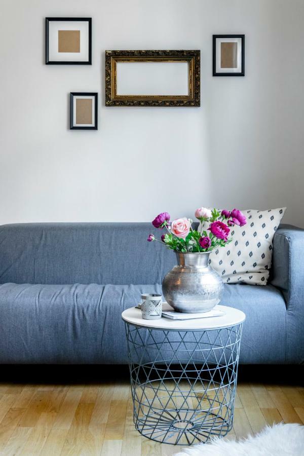 Pollock Apartment In Old Town Братислава Екстер'єр фото